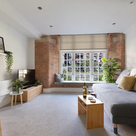 No 18 The Waterline Riverside