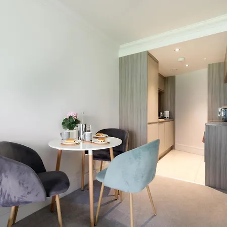 No 18 The Waterline Riverside